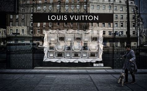 Jews in Fashion: Louis Vuitton Saga .